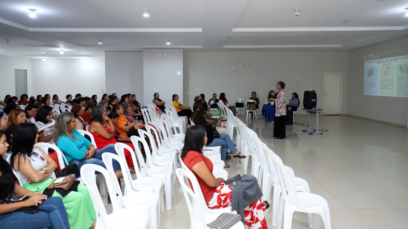  Secretaria de Educação realiza 1º Encontro Formativo para Técnicos de Desenvolvimento Educacional Especializado