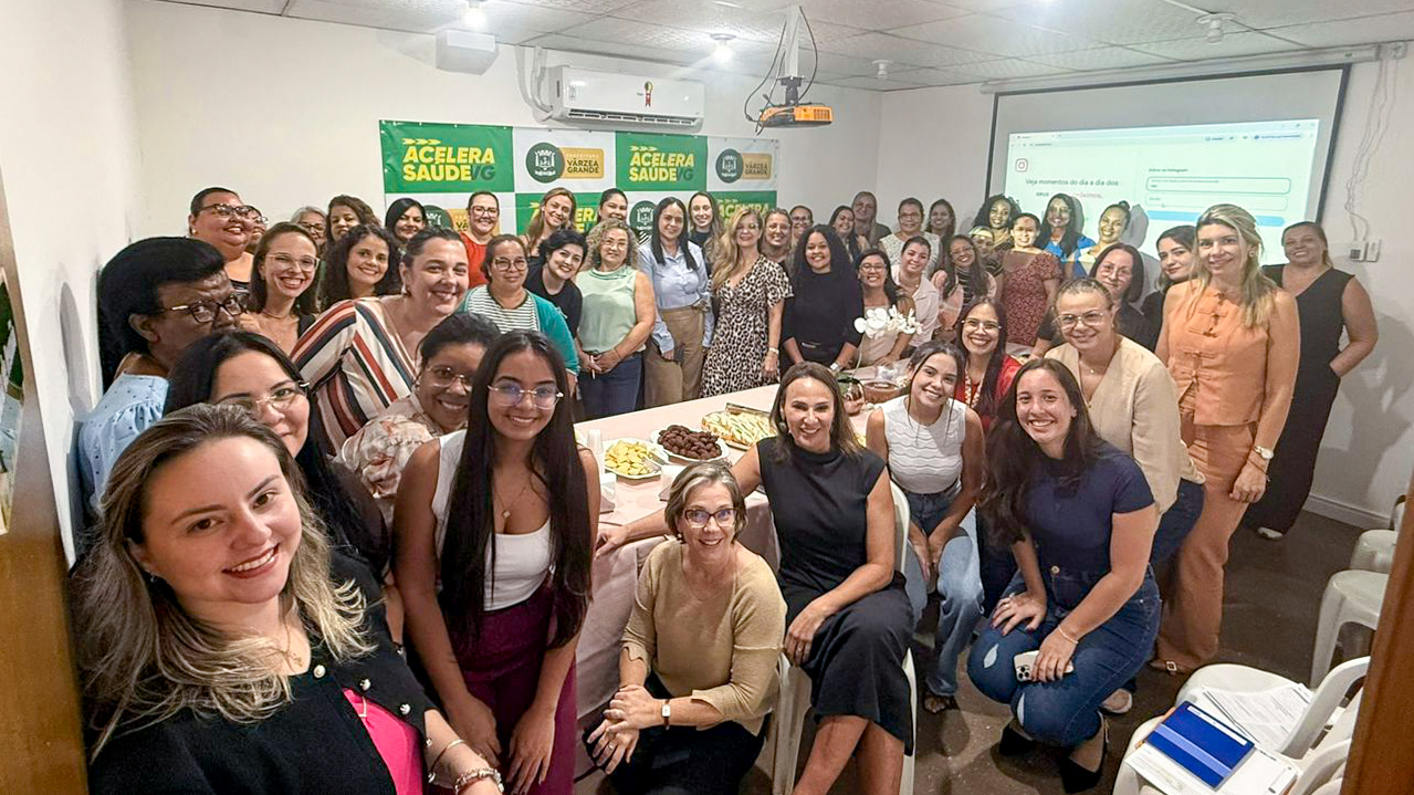 Servidoras da secretaria de Saúde comemoram data com café da tarde